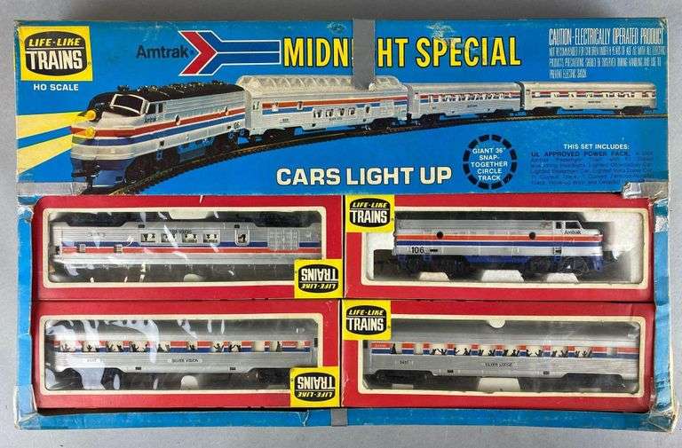 LifeLike Trains Amtrak Midnight Special electric train set Matthew