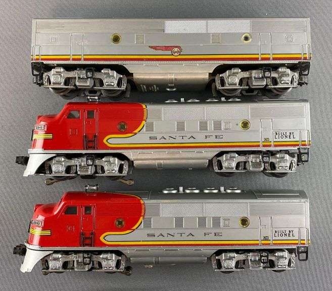 Group of 3 Lionel O Gauge Santa Fe 2343 Diesel Matthew