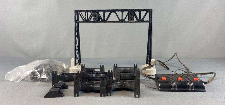 Lionel O Scale Signal Bridge Assorted trestles and controller