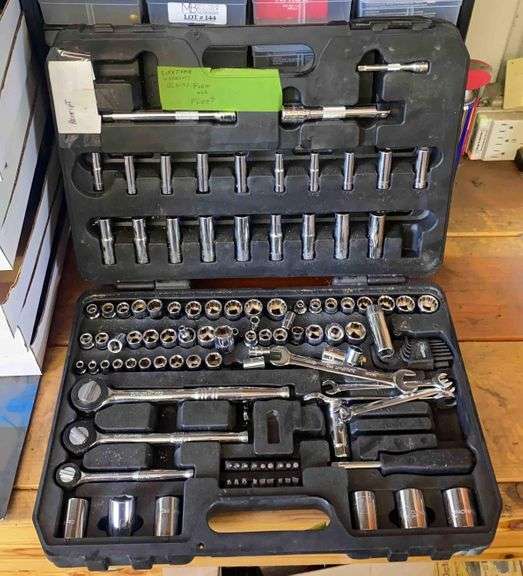 Duracraft pro ratchet and socket set Matthew Bullock Auctioneers