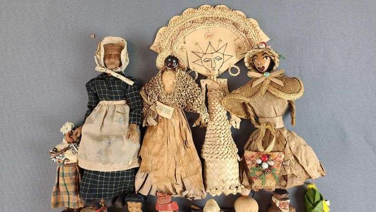 Group of Assorted Dolls - Matthew Bullock Auctioneers