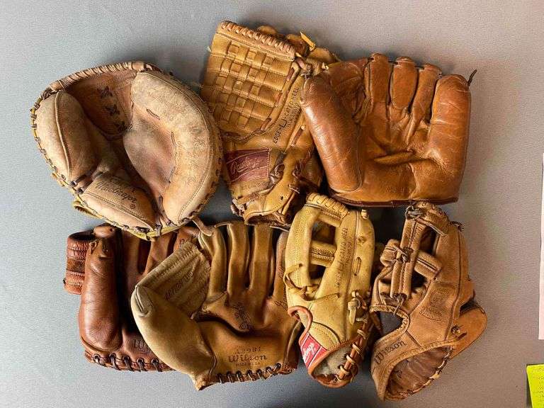 7 Vintage Baseball Gloves Matthew Bullock Auctioneers