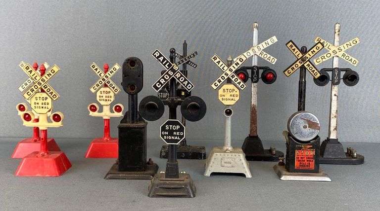 Group of 10 Assorted O Scale Railroad Crossing Signs - Matthew Bullock