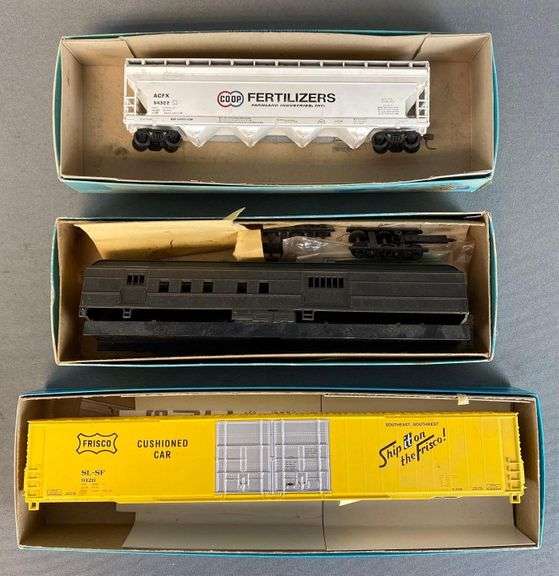 Group of 3 Athearn HO Scale Model Train Car Kits Matthew Bullock