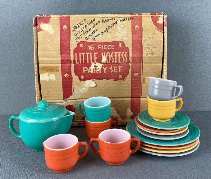 16 Piece Little Hostess Party Dish Set Matthew Bullock Auctioneers
