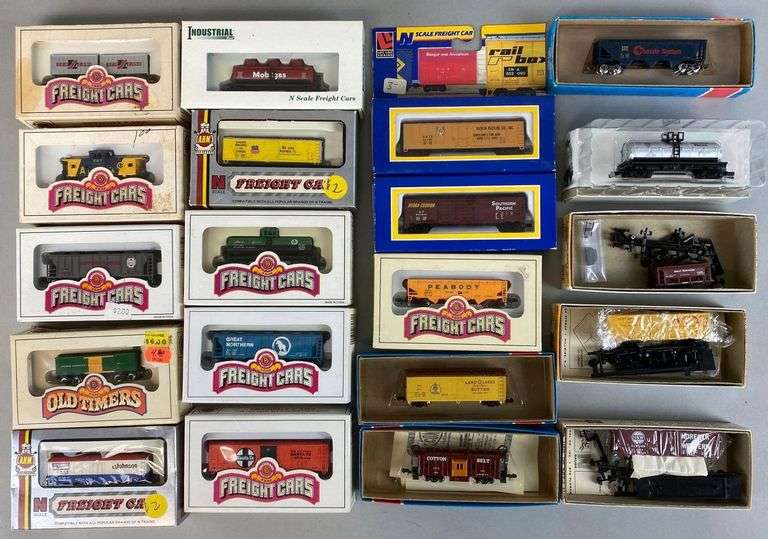 Group of 20 N Scale Train Cars and Model Kits Matthew Bullock Auctioneers