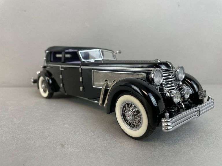 Franklin Mint 1940 Duesenberg SJ Convertible Town Car Matthew Bullock