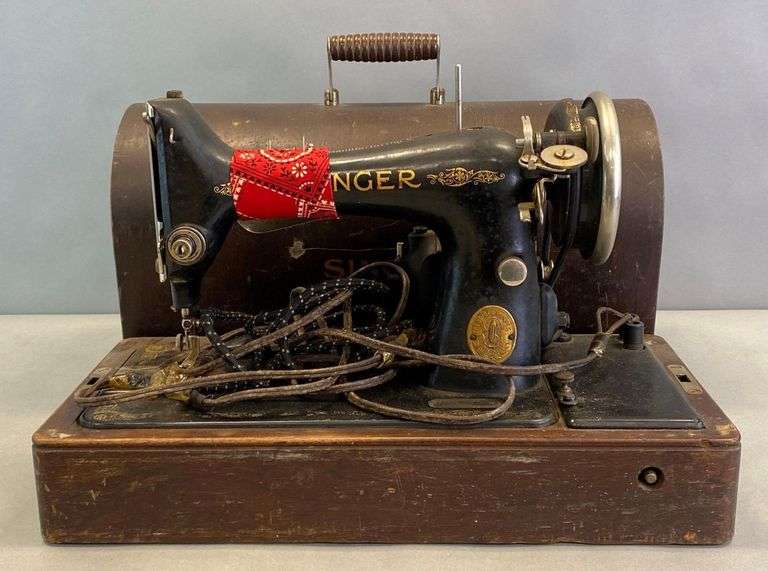 Vintage Cast Iron Singer Sewing Machine in Case Matthew Bullock