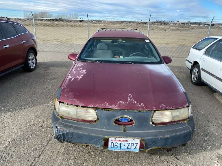 1993 Ford Taurus  LX