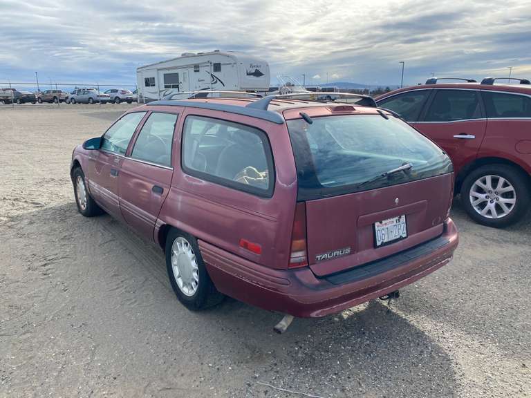1993 Ford Taurus  LX