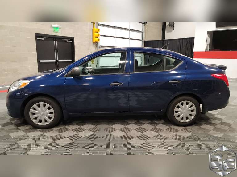 2014 Nissan Versa  S