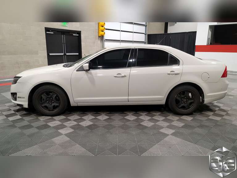 2011 Ford Fusion  SE