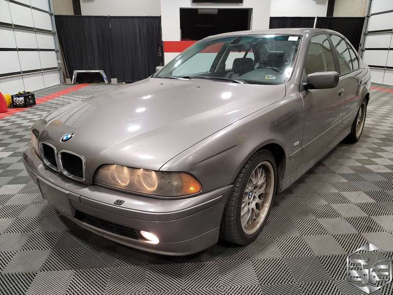 2003 BMW 5 Series  530i