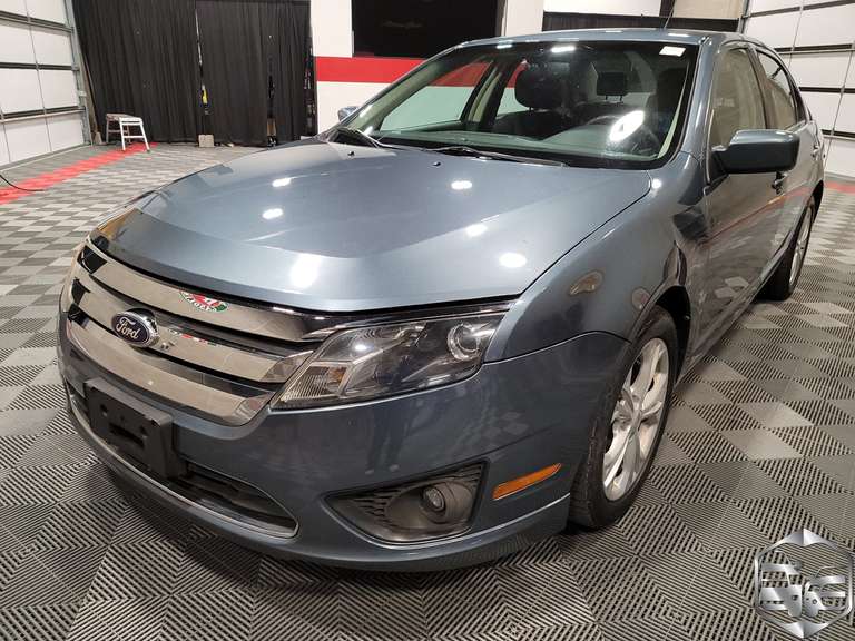 2012 Ford Fusion  SE