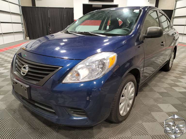 2014 Nissan Versa  S