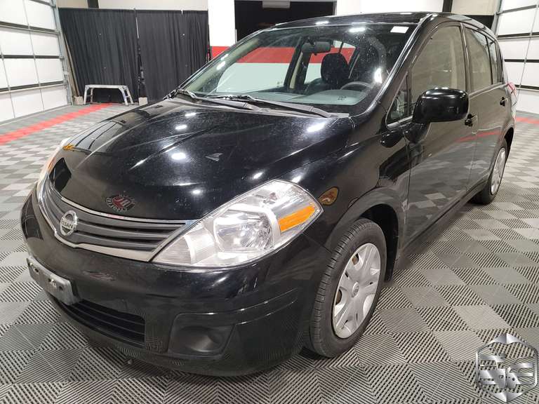 2011 Nissan Versa  S