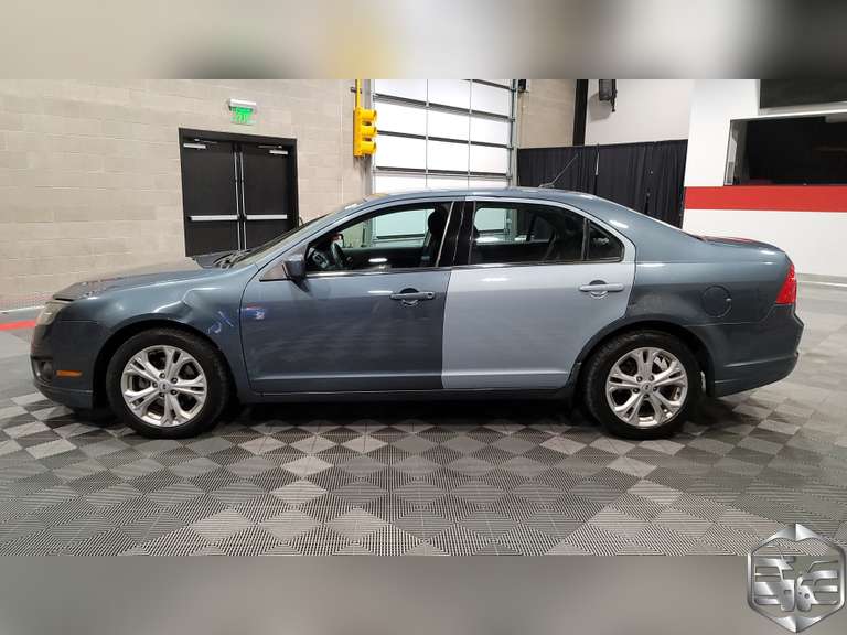 2012 Ford Fusion  SE