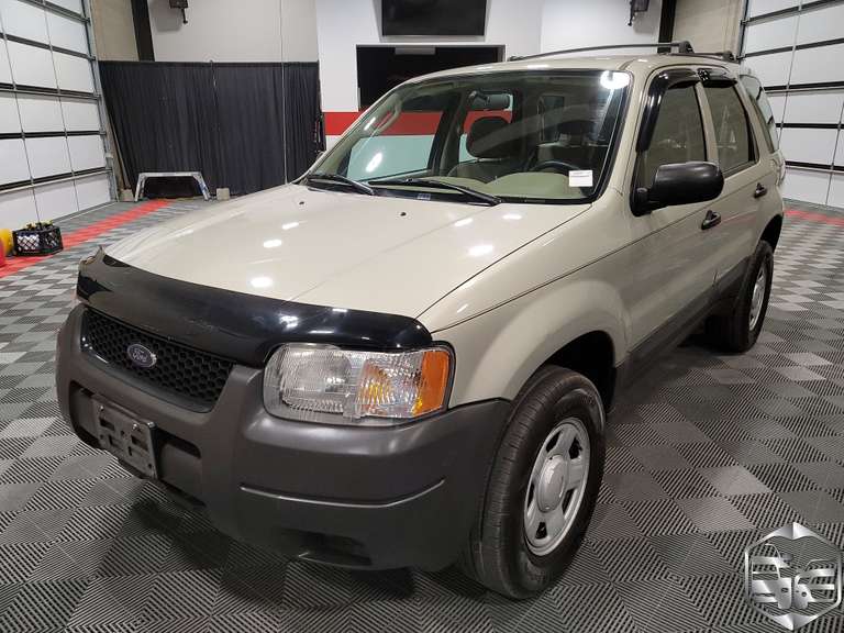 2004 Ford Escape  XLS
