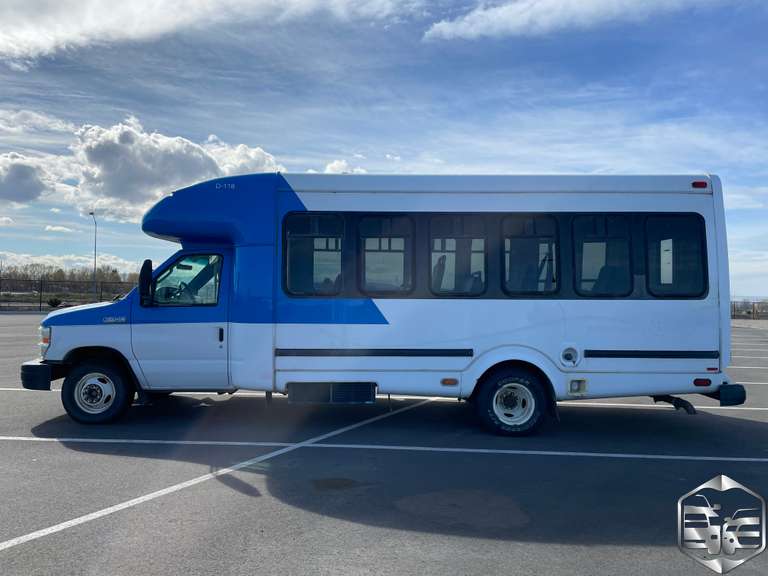 2008 Ford E450
