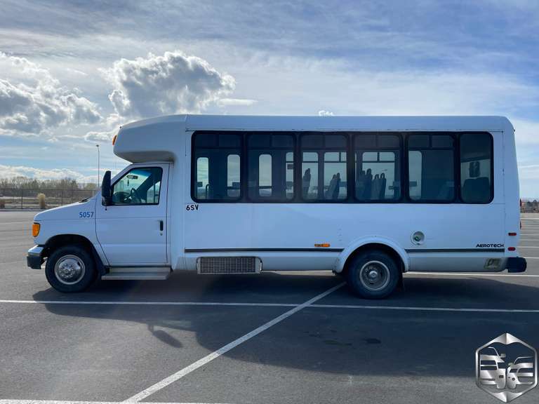 2005 Ford E450