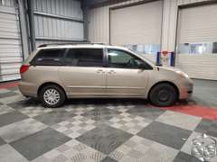 2009 Toyota Sienna CE