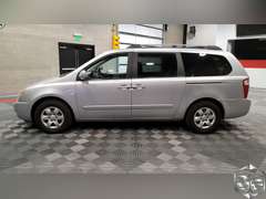 2008 Kia Sedona  LX