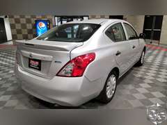 2014 Nissan Versa  SV