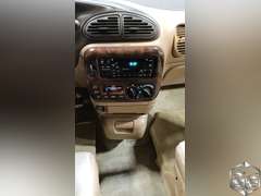 1998 Chrysler Town & Country  LXi