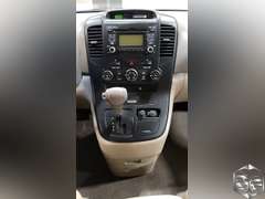 2011 Kia Sedona  LX