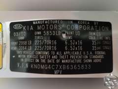 2011 Kia Sedona  LX