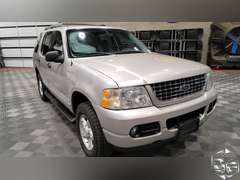2005 Ford Explorer  XLT