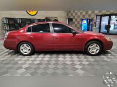 2004 Nissan Altima  2.5S