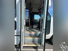 2005 Ford E450