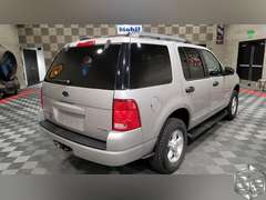 2005 Ford Explorer  XLT