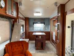2005 Komfort Co 342