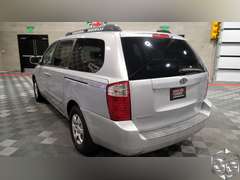 2008 Kia Sedona  LX