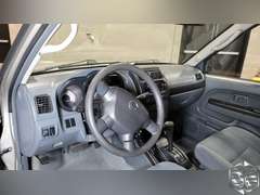 2004 Nissan Frontier  King Cab S/Charger