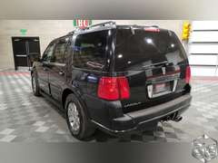 2004 Lincoln Navigator  Ultimate