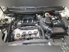 2010 Ford Taurus  SE