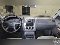 2005 Ford Explorer  XLT