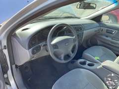 2001 Ford Taurus  SE