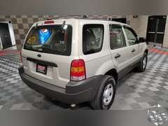 2004 Ford Escape  XLS