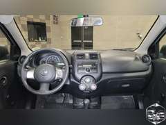 2014 Nissan Versa  SV