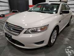 2010 Ford Taurus  SE