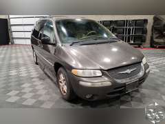 1998 Chrysler Town & Country  LXi