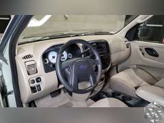2004 Ford Escape  XLS