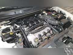 2010 Ford Taurus  SE