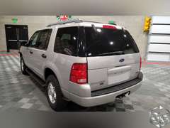 2005 Ford Explorer  XLT