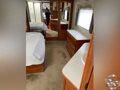 2005 Komfort Co 342