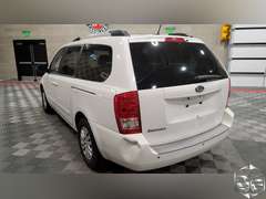 2011 Kia Sedona  LX